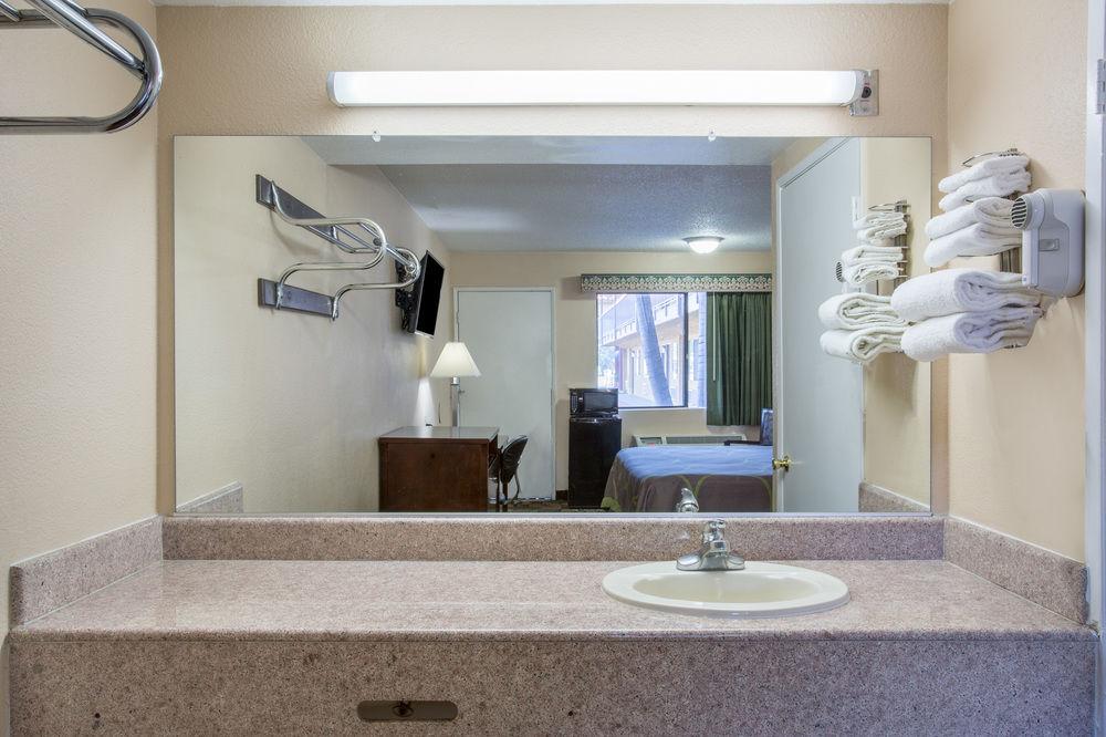 Hotel Seville - Ontario Airport/Chino Eksteriør billede