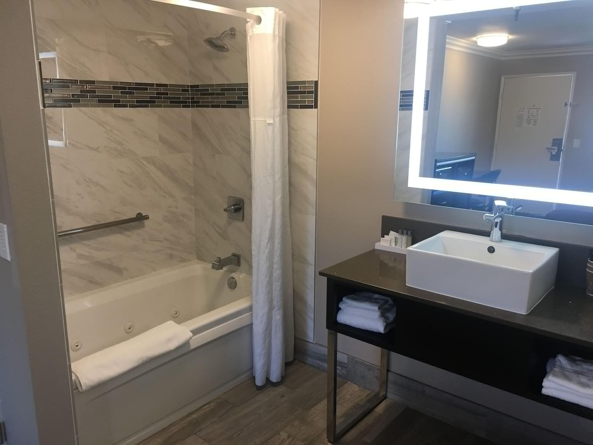 Hotel Seville - Ontario Airport/Chino Eksteriør billede
